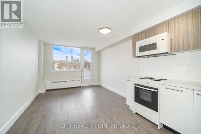 Photo du bâtiment - 1500 Bathurst St