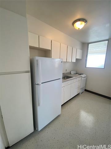 Building Photo - 1217 Kamaile St