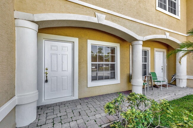 Building Photo - 14022 Wellington Trace