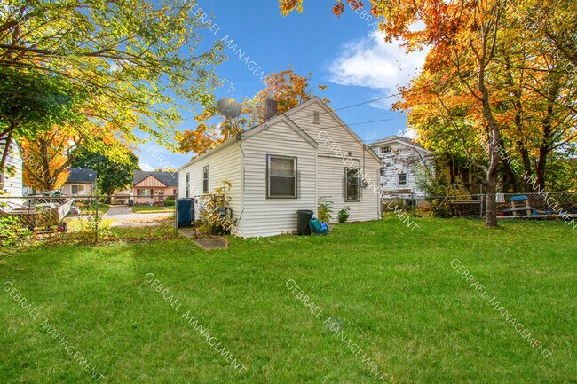 Foto del edificio - 2744 Sloan St