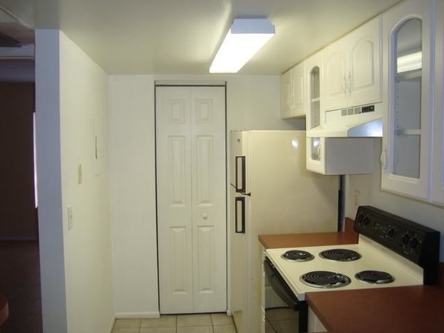 Building Photo - 1 bedroom in Tampa FL 33614-2067
