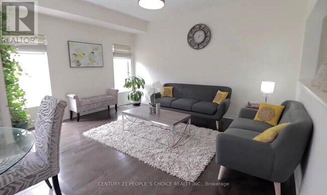 Building Photo - 13 Skelton Cres