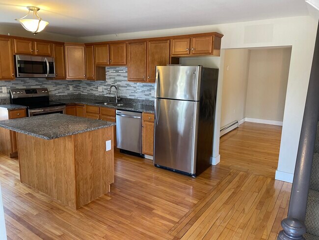 15x16 - 91 Billerica Rd