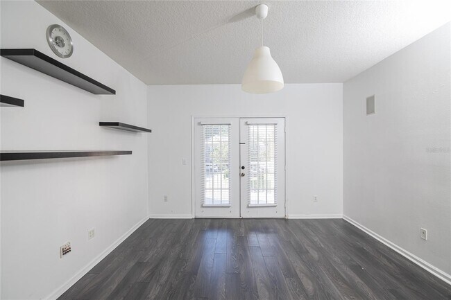 Building Photo - 2013 Tizewell Cir