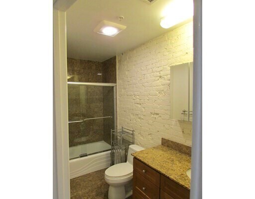 Building Photo - 22 Sewall St