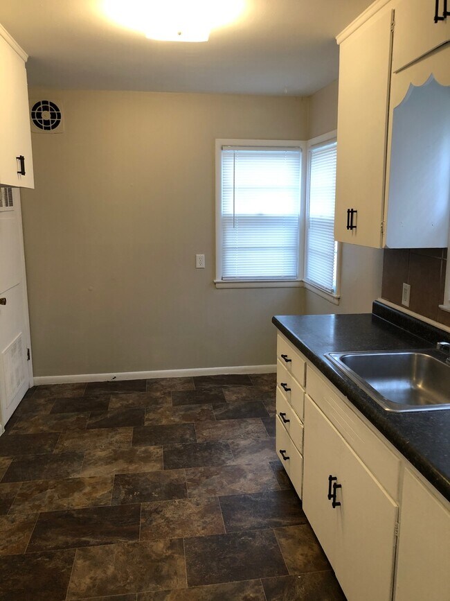 Foto del edificio - 6541 N 35th St