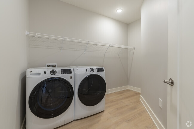3BR, 2BA - 1,389SF - Laundry - Vista at Brighton