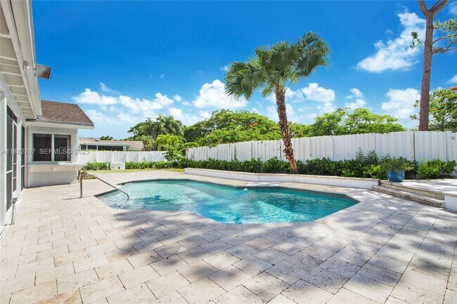 Foto del edificio - 11011 SW 110th Rd