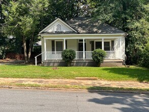 Building Photo - 1460 Desoto Ave SW