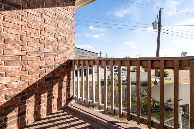 Foto del edificio - 311 Rawhide Loop