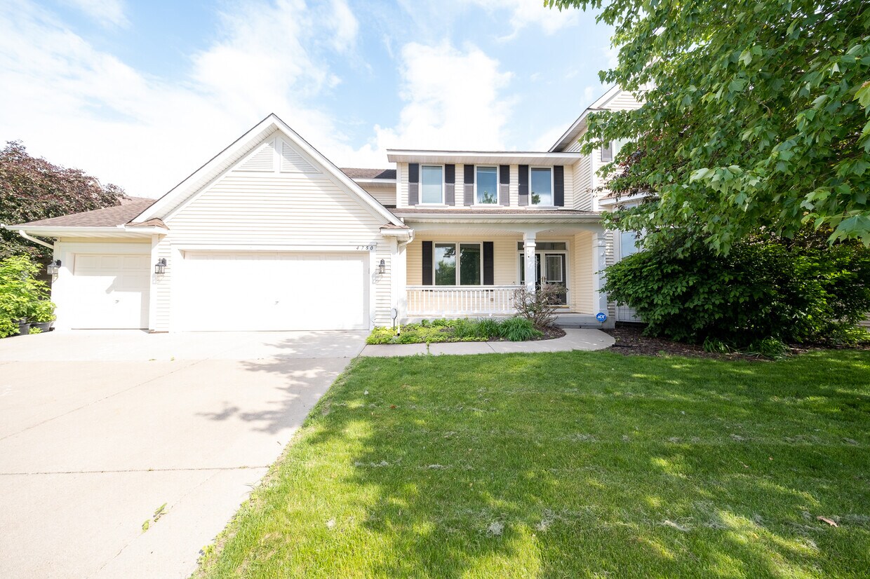 Primary Photo - 4750 Merrimac Ct N