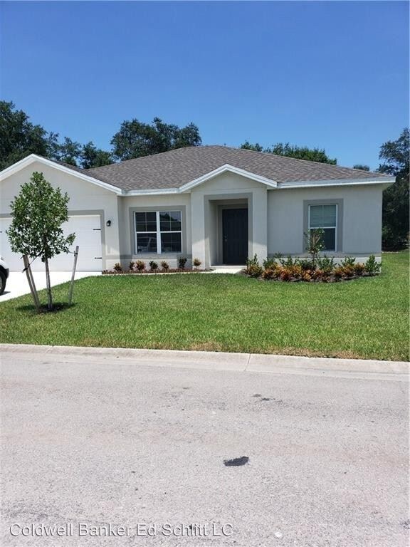 Primary Photo - 3 br, 2 bath House - 5274 Oakland Lake Cir
