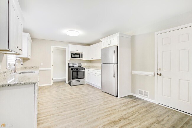 Foto del edificio - 136 Opal Ct