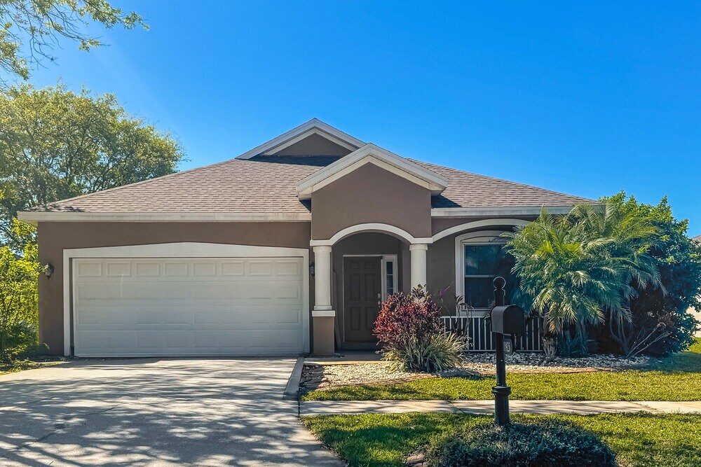 Primary Photo - 11925 Summer Springs Dr