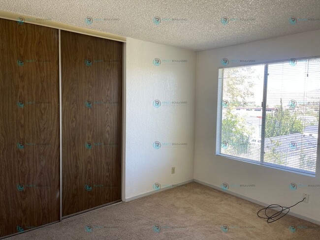 Foto del edificio - 3929 Clear Acre Ln