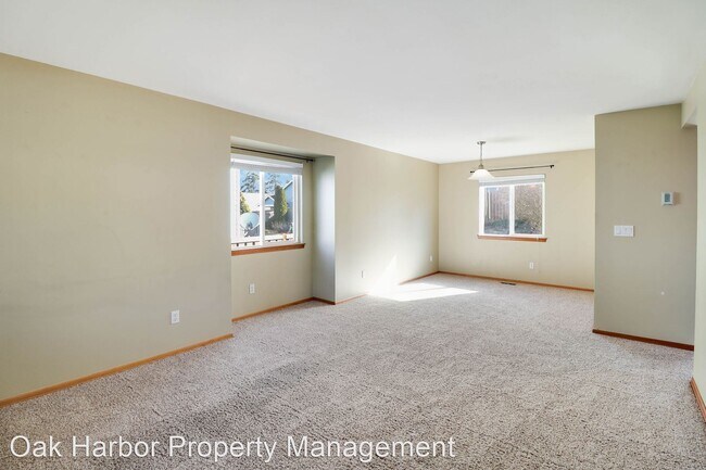 Building Photo - 3 br, 2.5 bath House - 193 NW Cherry Hill Lp