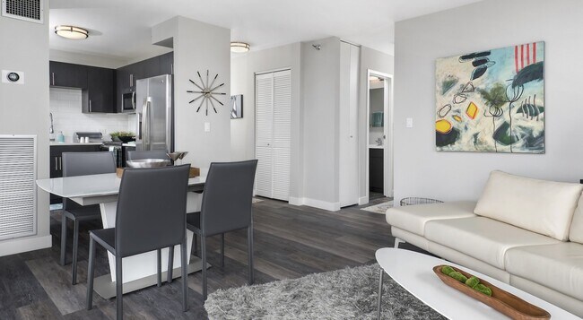 Photo - 899 N State St Apartment