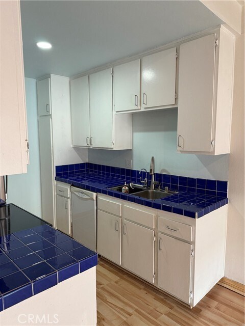 Foto del edificio - 5460 White Oak Ave