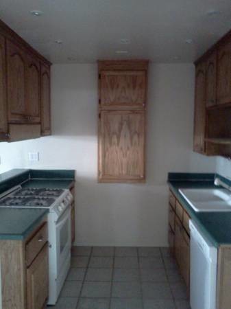 Primary Photo - 134 E Palmdale Ave
