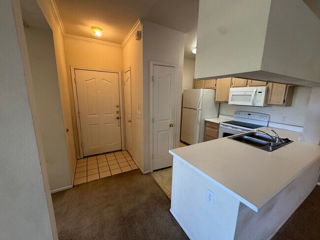 Foto del edificio - Cozy Condo in Ahwatukee