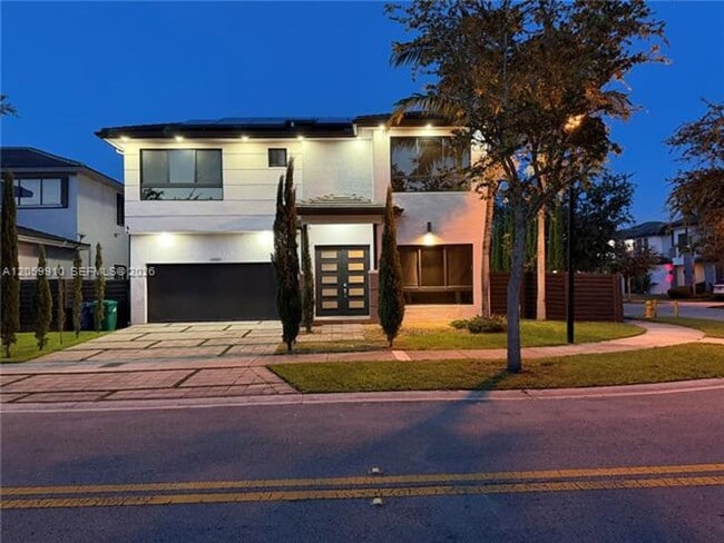 Building Photo - 13661 SW 160th Ct