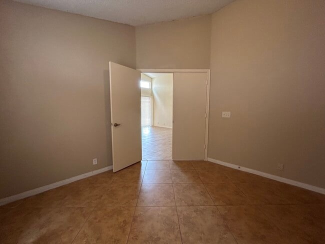 Building Photo - 2743 S 156th Ave