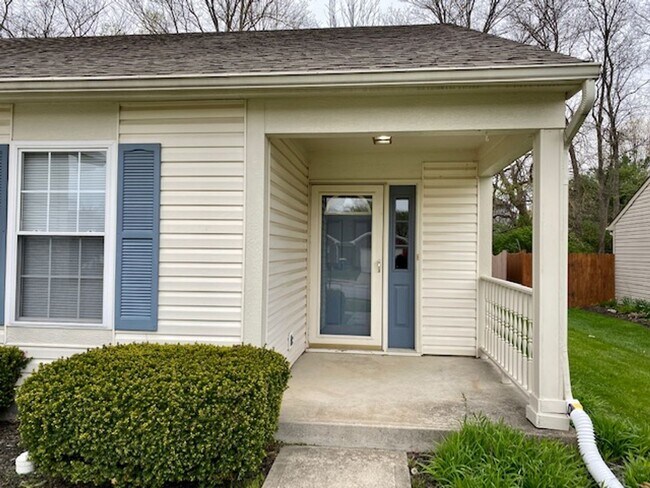 Building Photo - Stunning 3 Bedroom/2 Bath home in Pike Tow...