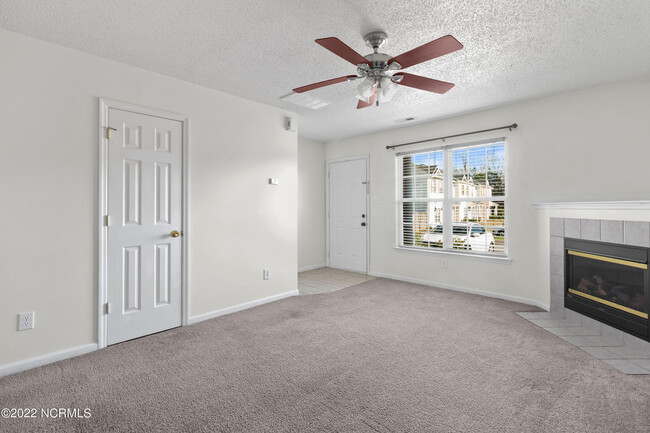 Foto del edificio - 609 Timberlake Trail