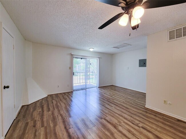 Foto del edificio - 2800 Jeanetta St