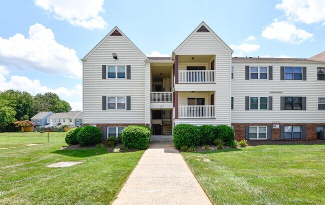 Foto del edificio - 102 Chesterfield Ln