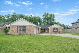 Building Photo - 419 S Starboard St