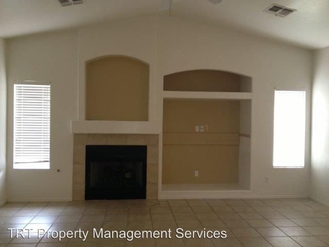 Building Photo - 7704 E McGee Mountain Rd