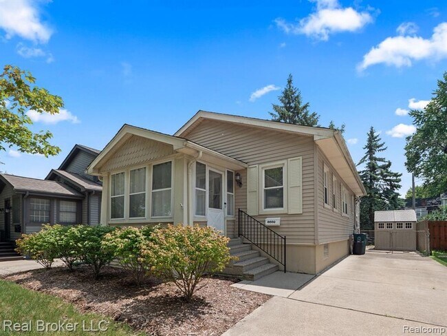 Foto del edificio - 1428 Bennaville Ave