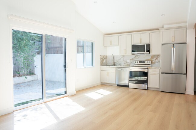 Building Photo - 3097 Manning Ave