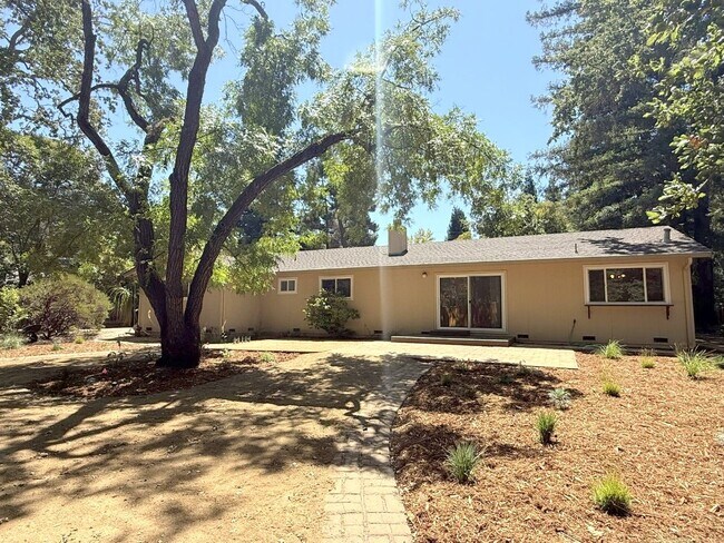 Foto del edificio - 2690 Danville Blvd