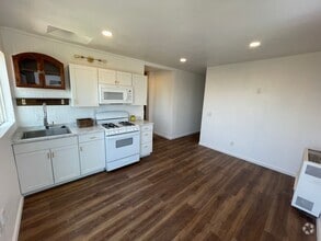 Building Photo - 1408 Sassafras St