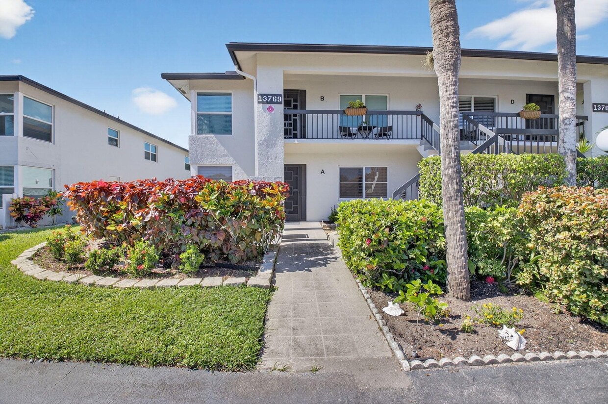 Foto principal - 13769 Date Palm Ct