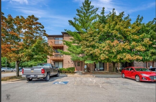 Building Photo - 2250 Abbeywood Dr