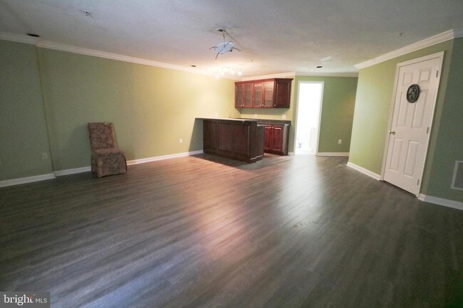 Building Photo - 9603 Button Buck Cir