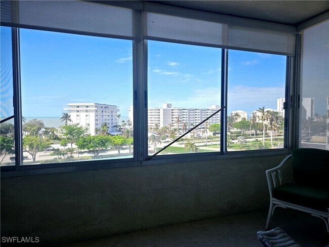 Foto del edificio - 3410 Gulf Shore Blvd N