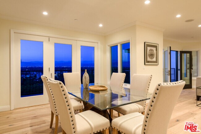 Foto del edificio - 3970 Murietta Ave