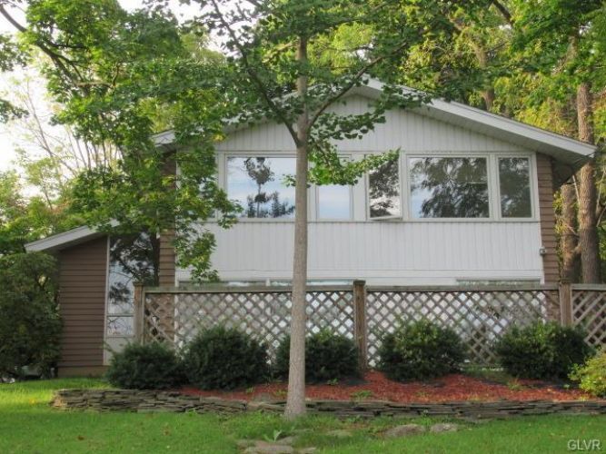 Primary Photo - 3023 Parkway Blvd