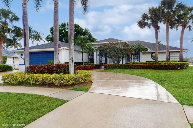 Foto del edificio - 13646 Callington Dr
