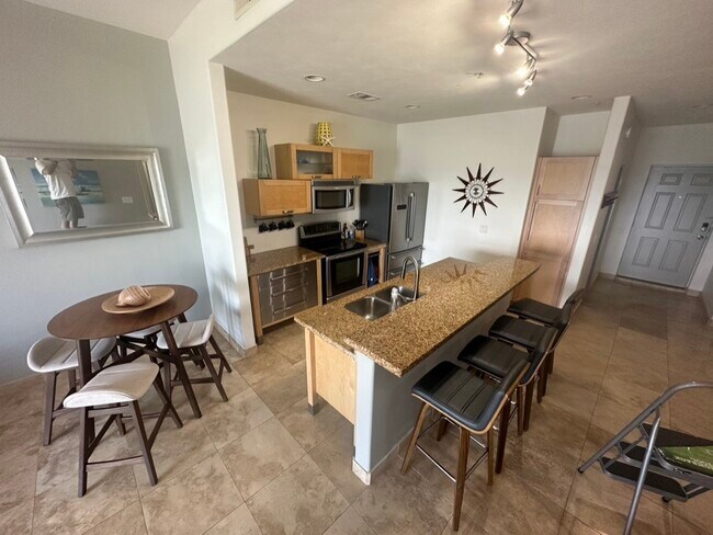 Building Photo - 9420 Seawall Blvd