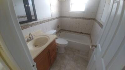 Foto del edificio - 413 NE 24th Pl