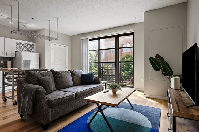 Building Photo - 225 Portland Ave