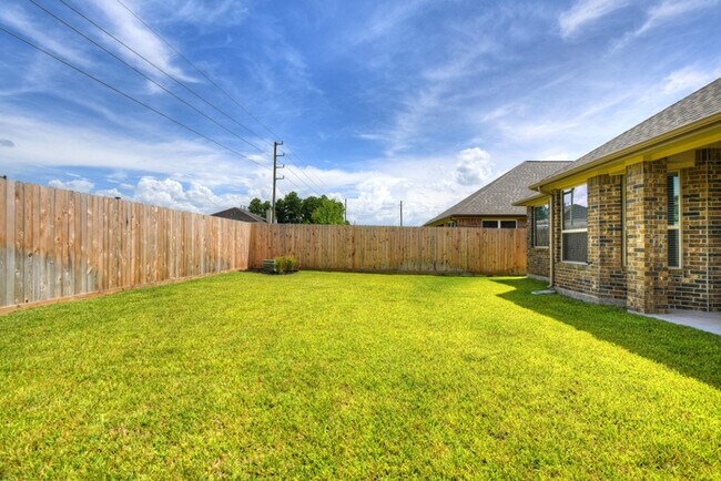Building Photo - Laurel Glen - 20814 Bradley Gardens Dr, Sp...