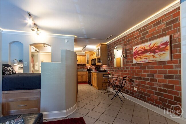 Foto del edificio - 760 E Campus Rd