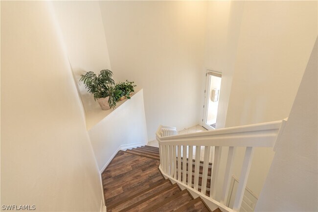 Foto del edificio - 3959 Bishopwood Ct W