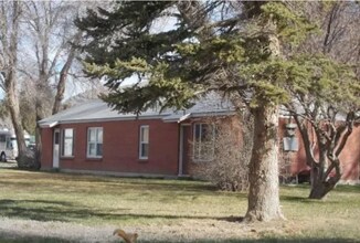 Building Photo - 237 W Arco Ave